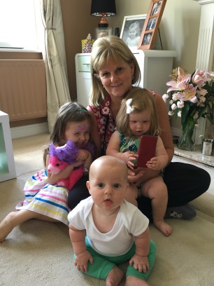 Stu's mum with all her grandchildren!
